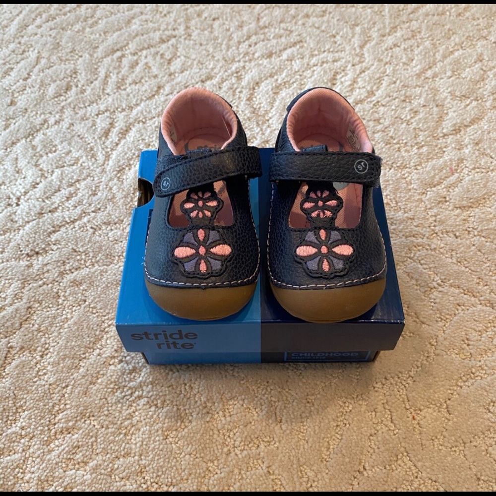 Stride Rite Soft Motion Shoes